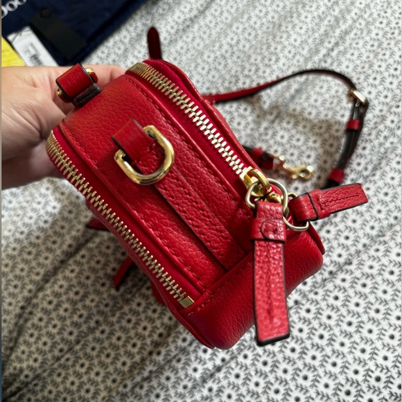 Dooney and Bourke Belvedere Red - Picture 3 of 16